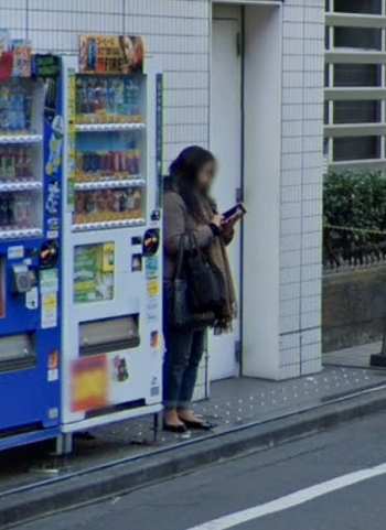 新宿のハイジアの立ちんぼ風な女